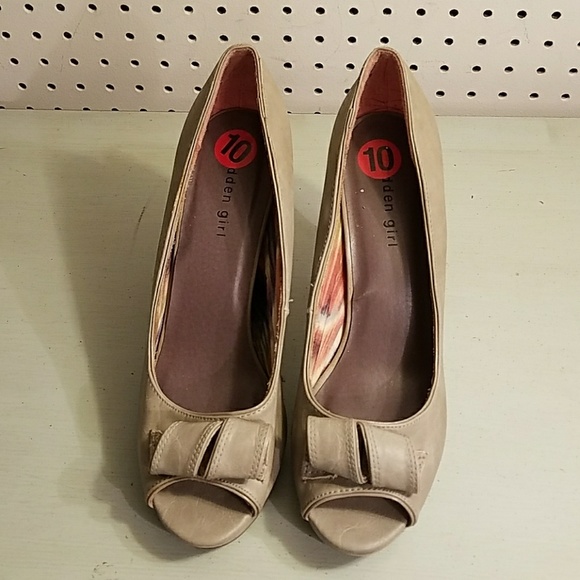 MADDEN GIRL PUMPS - Picture 1 of 6